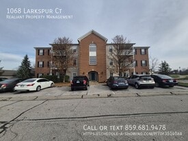 1068 Larkspur Ct in Florence, KY - Building Photo