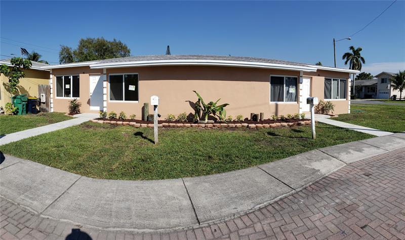 1213-1217-1217 SW 3rd Ave in Dania Beach, FL - Building Photo