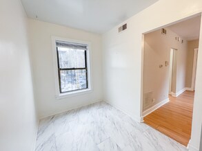 2627 N Spaulding Ave in Chicago, IL - Building Photo - Building Photo