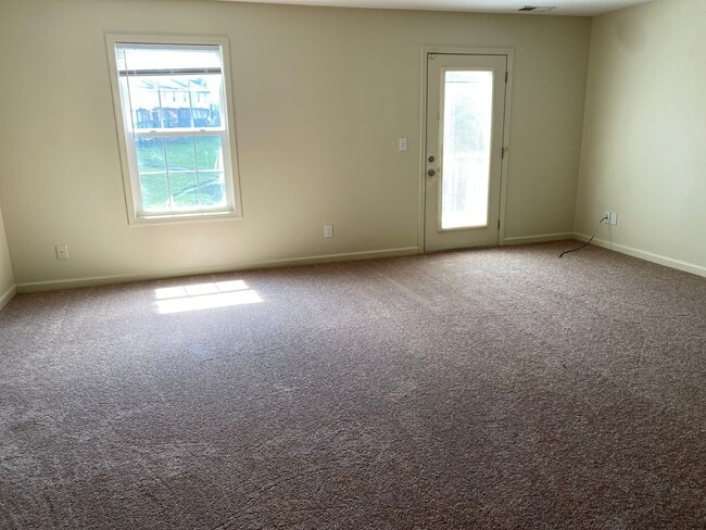 214-214 Bass Pond Glen Dr in Nicholasville, KY - Building Photo - Building Photo