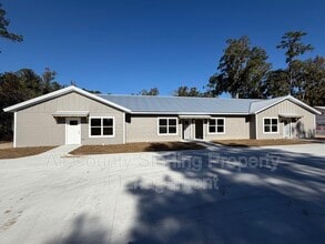 1418 SE Magnolia Loop in Lake City, FL - Building Photo - Building Photo