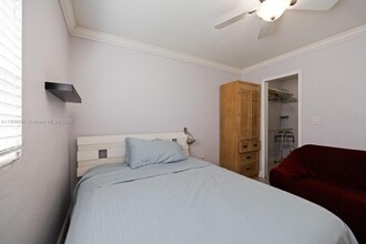 7401 SW 82nd St in Miami, FL - Building Photo - Building Photo