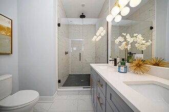 2529 W Congress Pkwy-Unit -3 in Chicago, IL - Building Photo - Building Photo