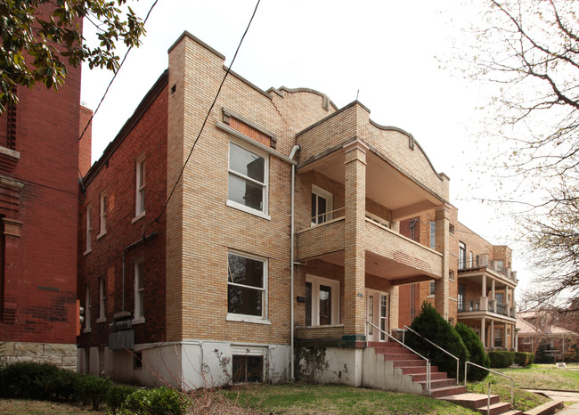 1417 S 2nd St in Louisville, KY - Foto de edificio - Building Photo