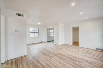 1220 NE 47th St in Oklahoma City, OK - Building Photo - Building Photo
