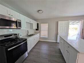 1539 10th St, Unit 1 in Corpus Christi, TX - Building Photo - Building Photo