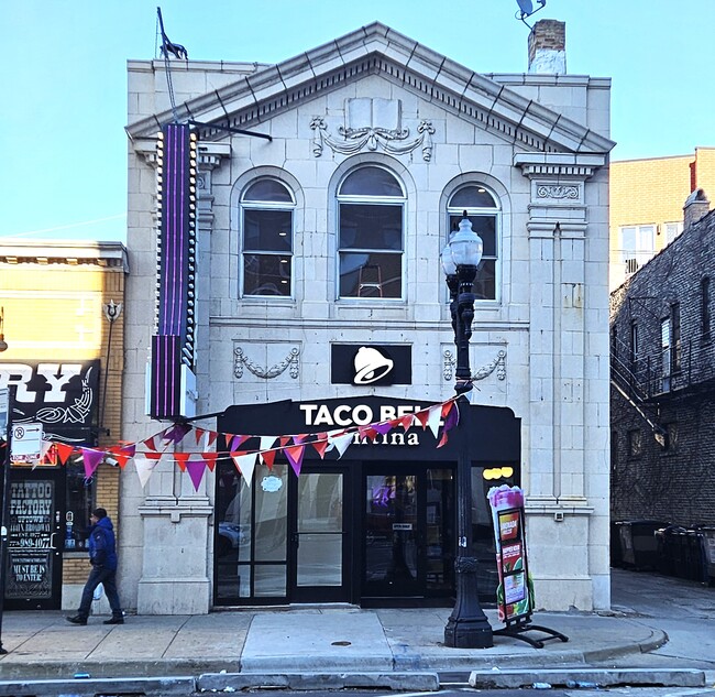 property at 4437 N Broadway St