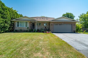 4636 Belfast Ave in Niagara Falls, ON - Building Photo