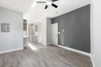 7622 N Eastlake Terrace in Chicago, IL - Foto de edificio - Building Photo