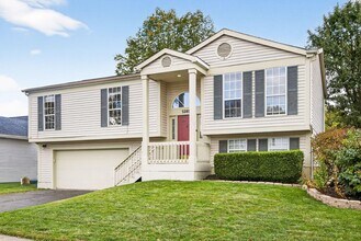 5289 Frisco Dr in Hilliard, OH - Building Photo - Building Photo