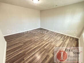 808 S Savage St in Independence, MO - Building Photo - Building Photo