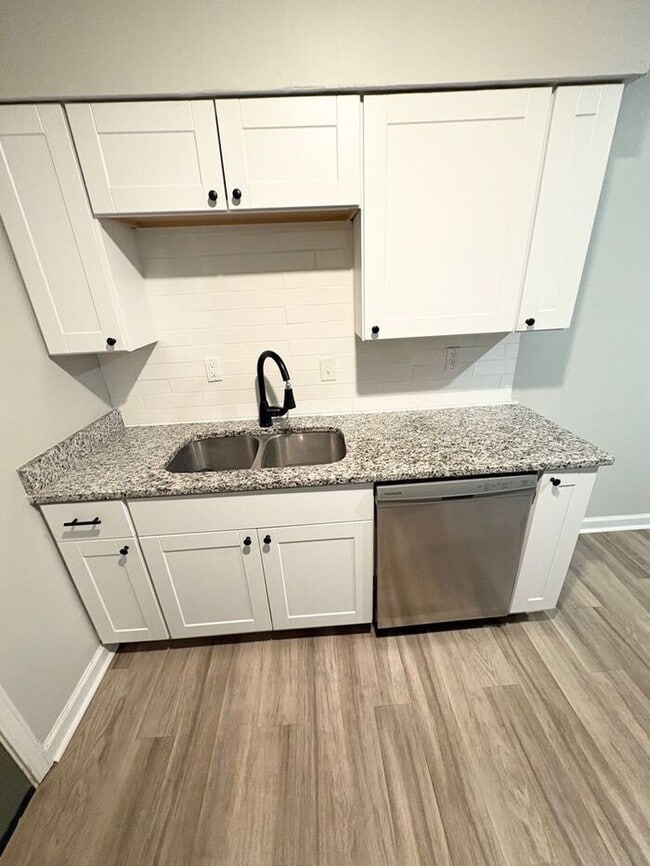 3571 Midland Ave in Memphis, TN - Building Photo - Building Photo