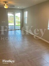 18816 W Canterbury Dr in Surprise, AZ - Foto de edificio - Building Photo