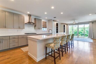 5402 Anita St in Dallas, TX - Building Photo - Building Photo