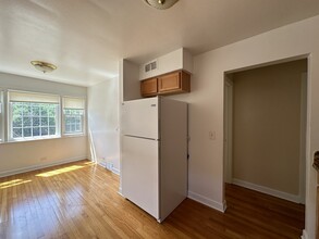 5534 N Campbell Ave, Unit A02C in Chicago, IL - Foto de edificio - Building Photo