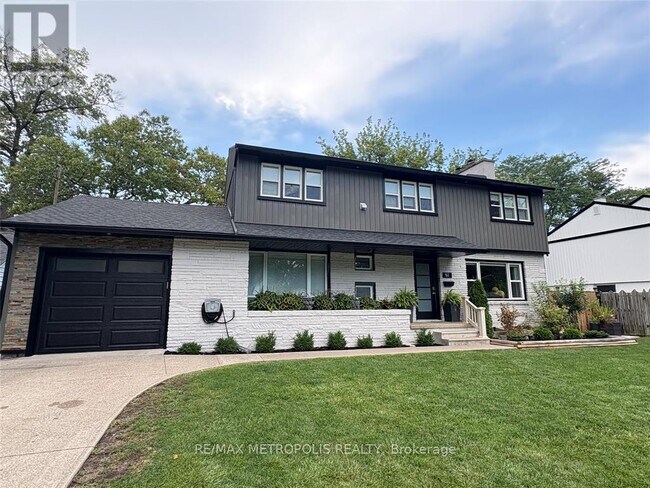 552 Cathcart Blvd in Sarnia, ON - Building Photo - Building Photo