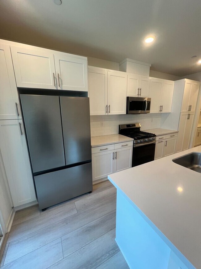 3661 S Allston Paseo in Ontario, CA - Building Photo - Building Photo