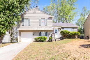 1228 Mill Lake Cir in Stone Mountain, GA - Building Photo