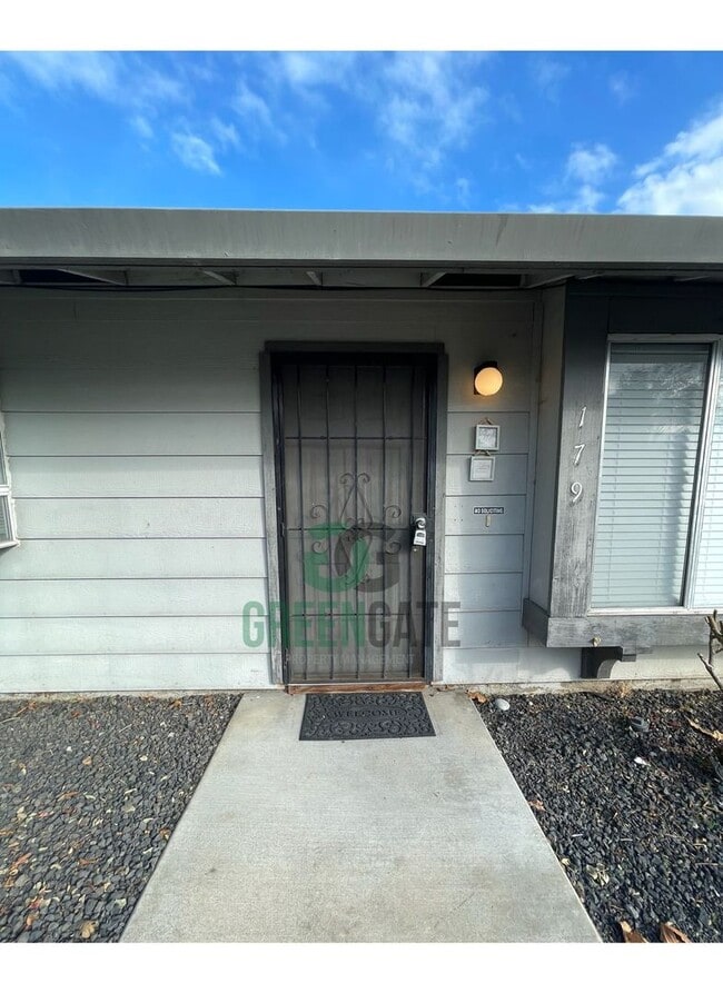 179 E Manzanita Ln in Tracy, CA - Building Photo - Building Photo