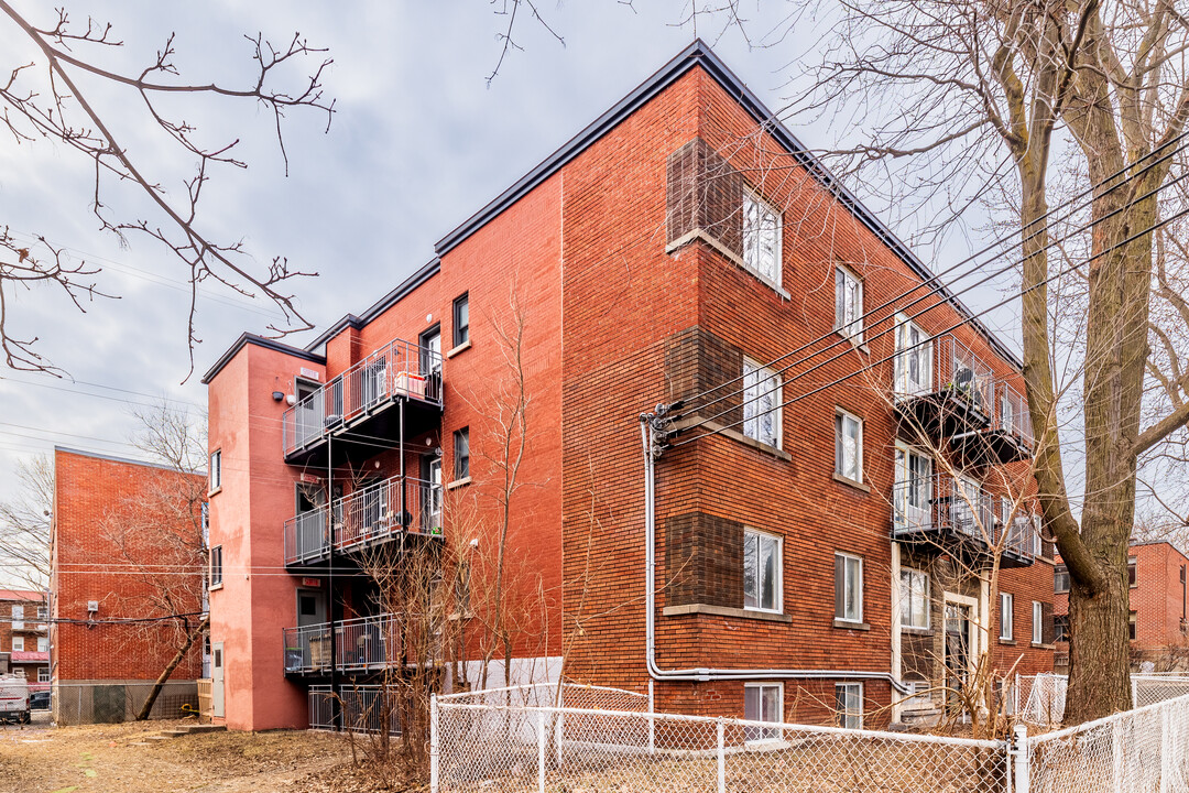 5582 Basile-Patenaude Pl in Montréal, QC - Building Photo