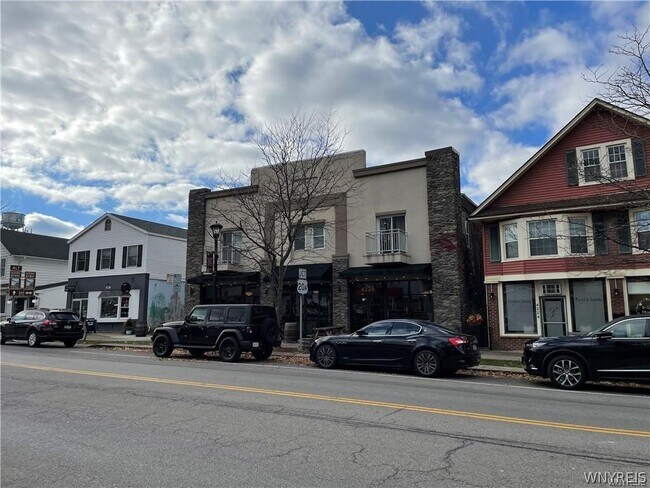 4226 N Buffalo St in Orchard Park, NY - Building Photo - Building Photo