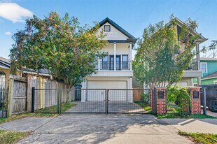 1128 E 24th St in Houston, TX - Building Photo