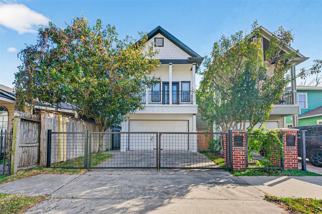 1128 E 24th St in Houston, TX - Building Photo