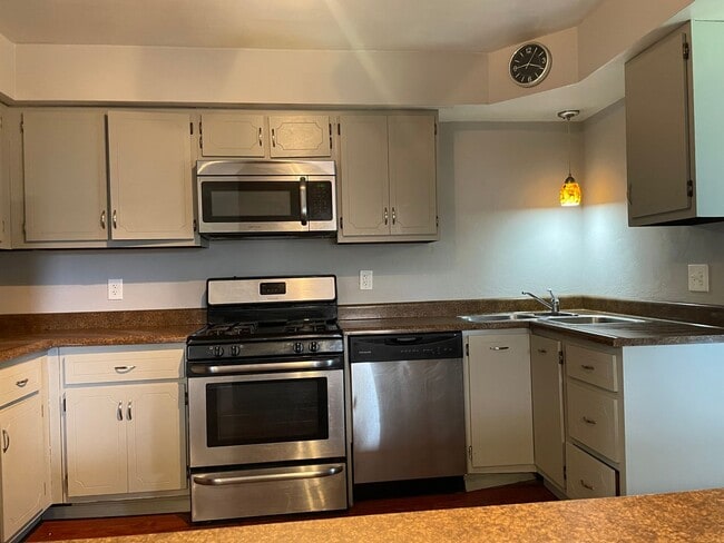 62 N Bryant Ave in Pittsburgh, PA - Building Photo - Building Photo