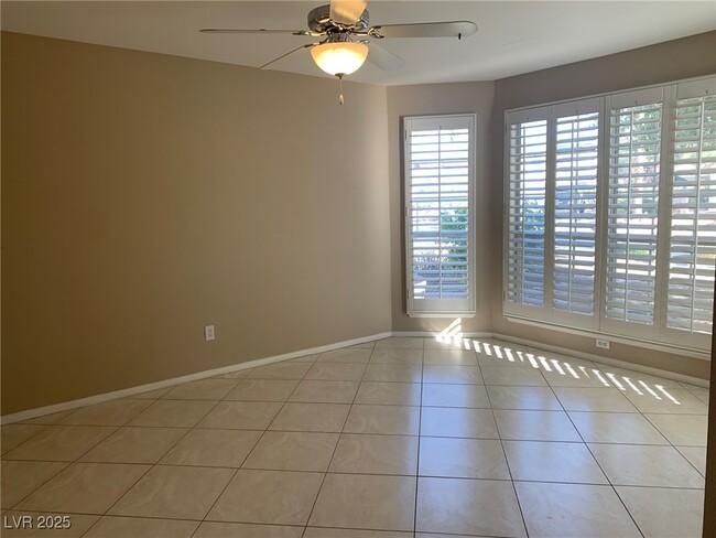 property at 5021 Glenarden Dr