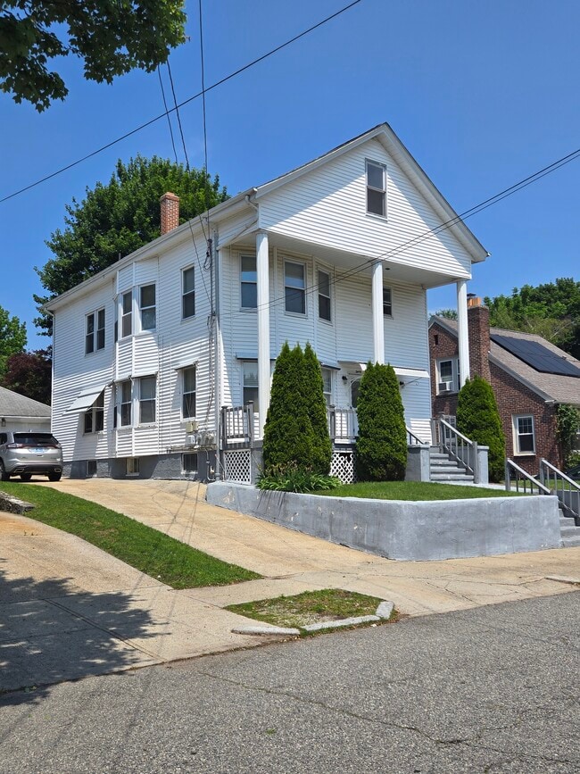 30 Longwood Ave, Unit 1