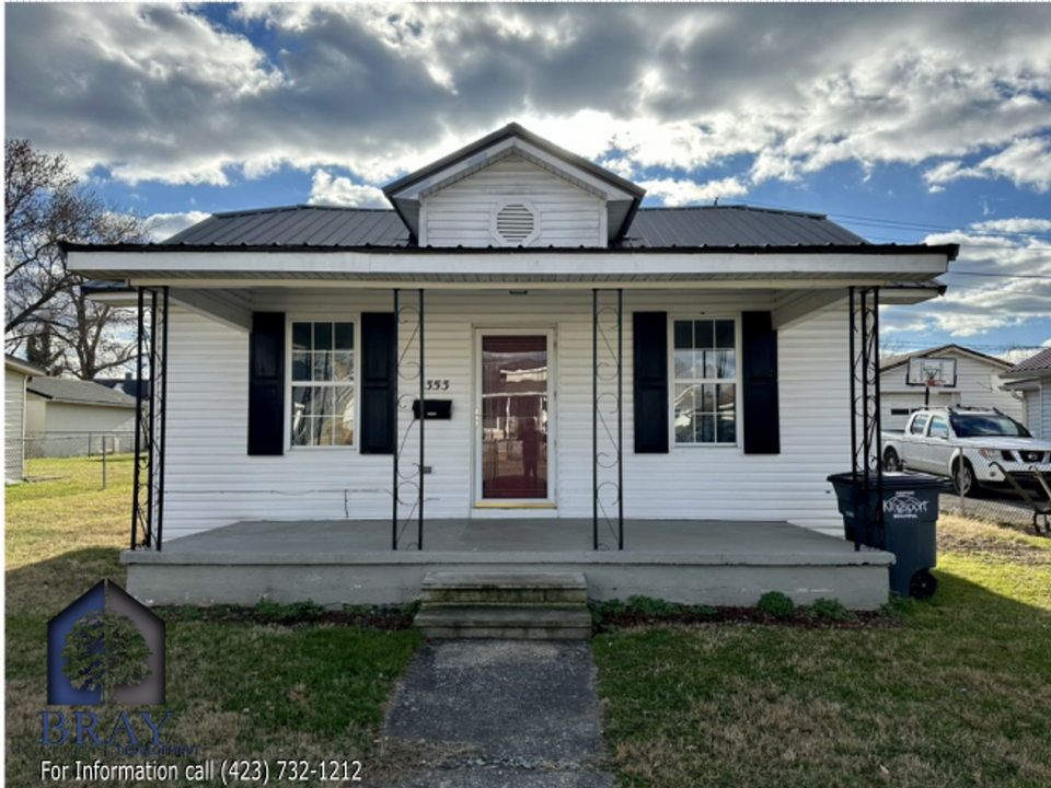 1353 Willow St in Kingsport, TN - Building Photo