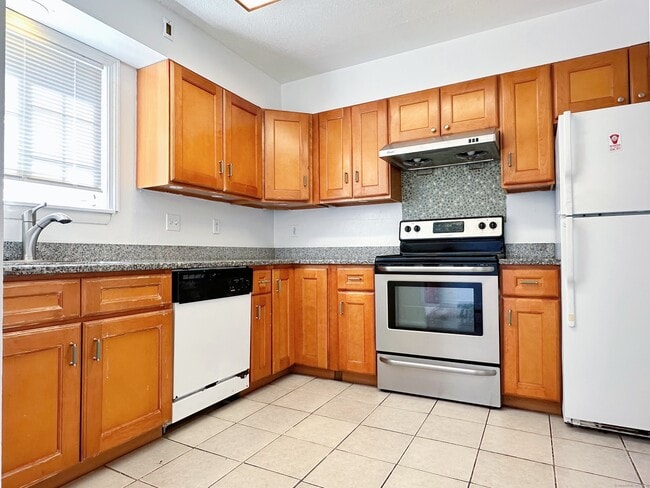 property at 1679 Litchfield Turnpike