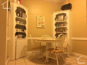 313 St Paul St in Brookline, MA - Building Photo - Building Photo