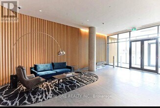 120 Varna Dr in Toronto, ON - Building Photo - Building Photo