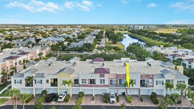 10360 SW Stephanie Way in Port St. Lucie, FL - Building Photo - Building Photo