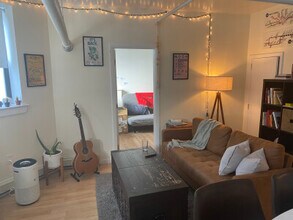 1127 Commonwealth Ave, Unit 34 in Boston, MA - Building Photo - Building Photo