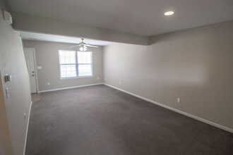 214 Arctic Wolf Ct in Columbia, MO - Building Photo - Building Photo