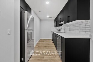 8049 Cedric Mah Rd in Edmonton, AB - Building Photo