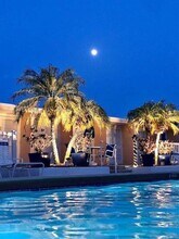 2161 NE 68th St, Unit 324 in Fort Lauderdale, FL - Foto de edificio - Building Photo