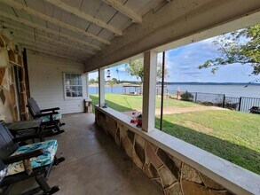 161 Alexander Dr in Tow, TX - Building Photo - Building Photo