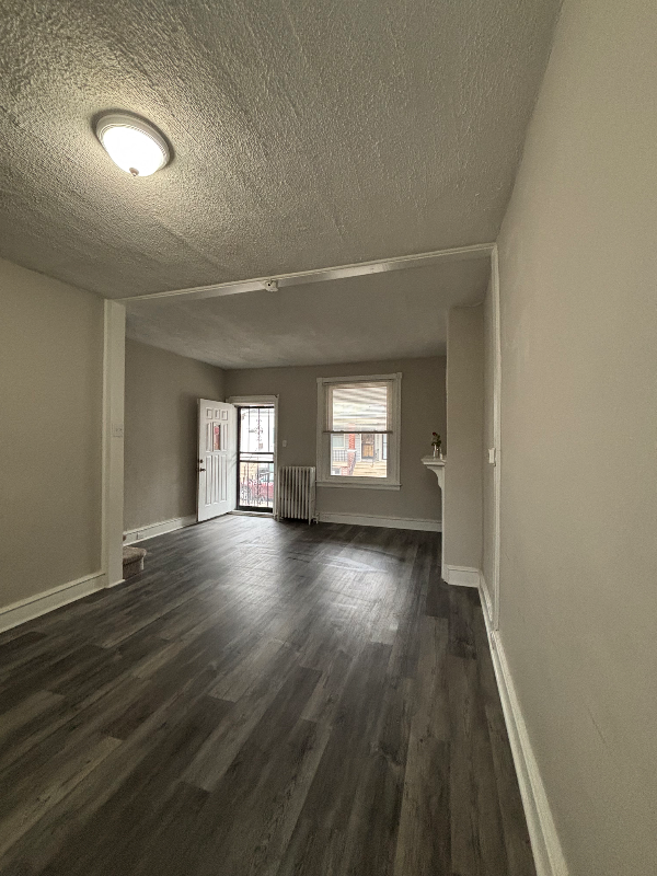 property at 922 S Yewdall St