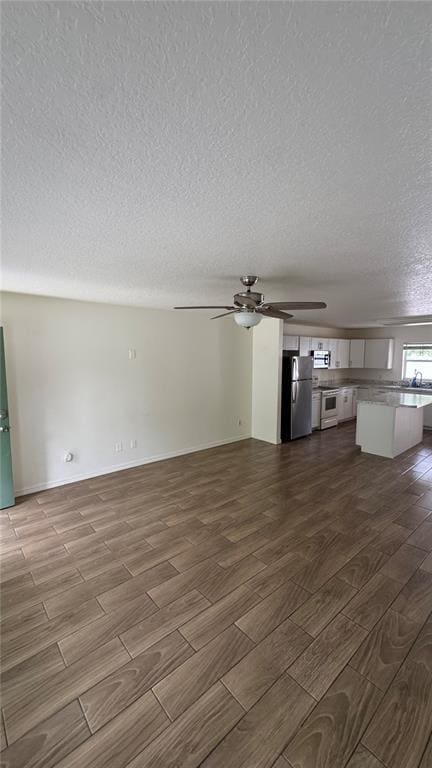 724 Downing St in New Smyrna Beach, FL - Building Photo - Building Photo