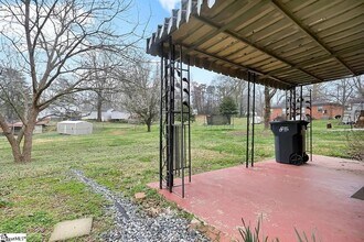 208 Omar St, Unit Unit A - Downstairs in Greenville, SC - Building Photo - Building Photo