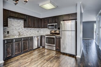 200 Royal Oaks Blvd in Franklin, TN - Building Photo - Building Photo