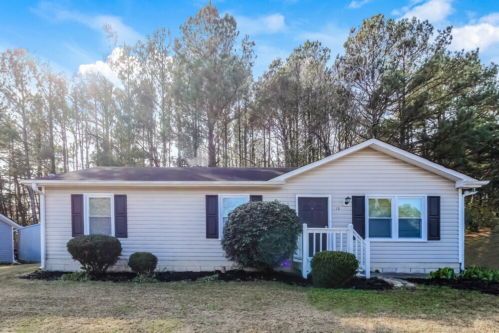 13 Habersham Cir NE in Cartersville, GA - Building Photo