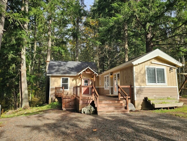 property at 13712 148th Ave SE