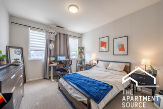 3131 W Logan Blvd, Unit 3b in Chicago, IL - Building Photo - Building Photo