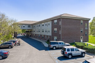 Brookview Glen in New Albany, IN - Building Photo