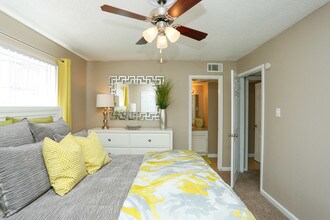 Falls of Las Villas in Pasadena, TX - Foto de edificio - Interior Photo