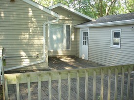 3723 G Ave NE in Cedar Rapids, IA - Building Photo